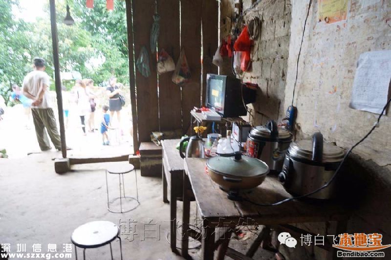21年生15個(gè)小孩 窮到自己在家剪胎盤臍帶(圖)