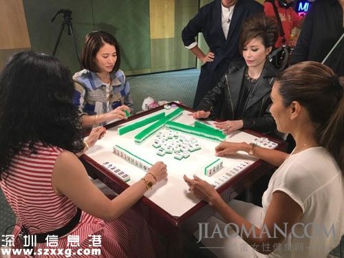 袁詠儀湊齊四姐妹打麻將 自曝差點和張智霖離婚