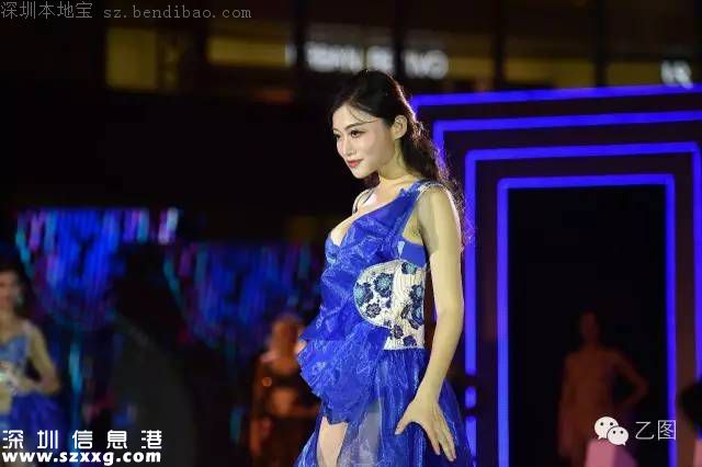 胸模大賽辣媽奪冠 領(lǐng)2歲孩子亮相(圖)