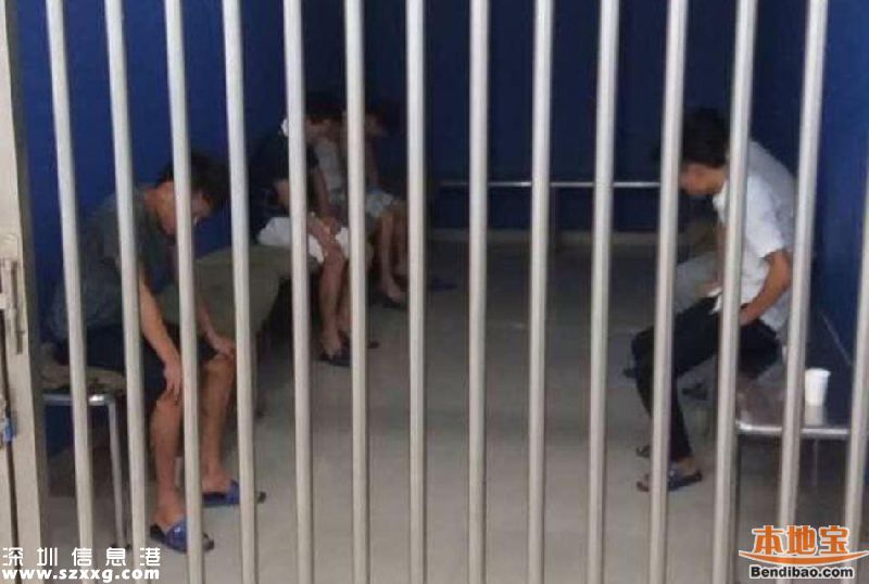 深圳查酒駕現(xiàn)奇葩 朋友被抓4人躺地?cái)r警車(組圖)