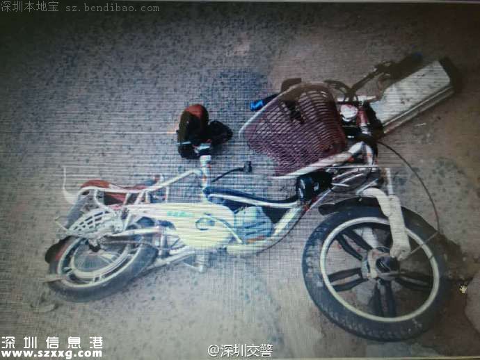 深圳泥頭車與電動車相撞側(cè)翻 一對男女被泥土掩埋