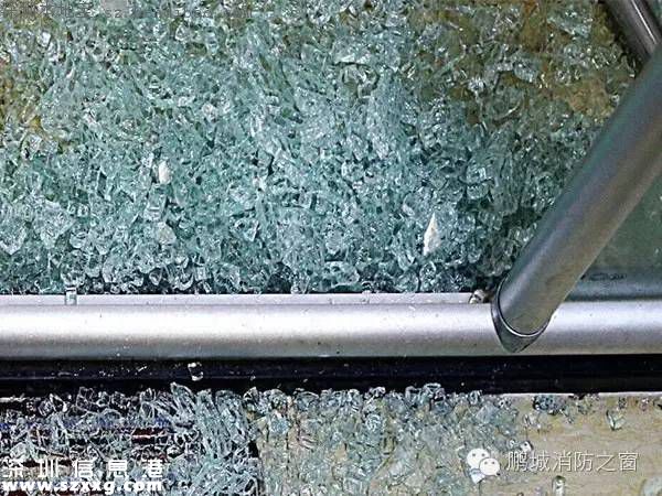 深圳市民家中茶幾突然爆炸 如何預(yù)防鋼化玻璃爆炸？