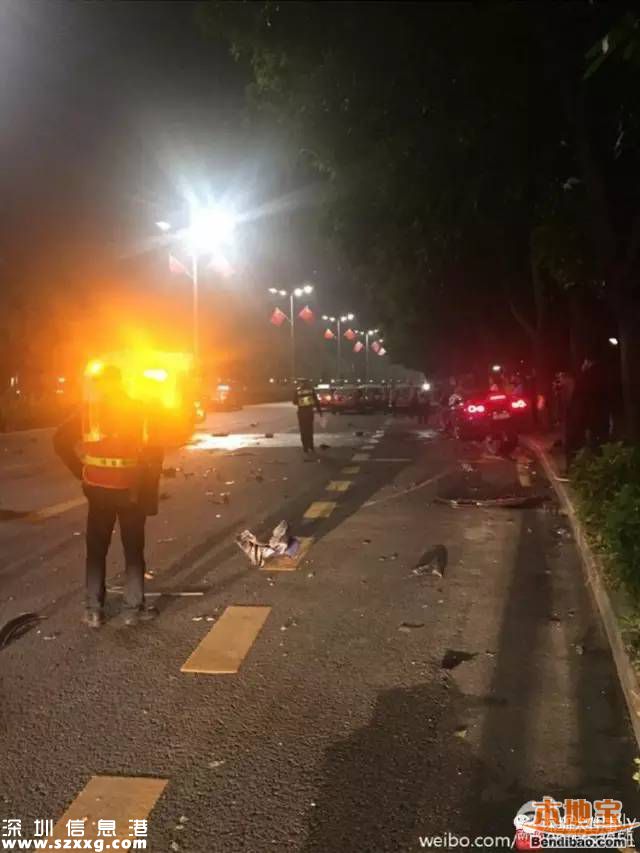 深圳百萬跑車撞成廢鐵 司機(jī)回家睡覺