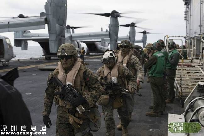 真會玩！美軍乘軍艦東海上打高爾夫(組圖)