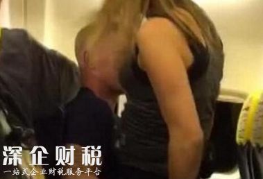 [實拍]飛機上做不雅之事 動作辣眼睛上演活春宮讓人驚掉下巴