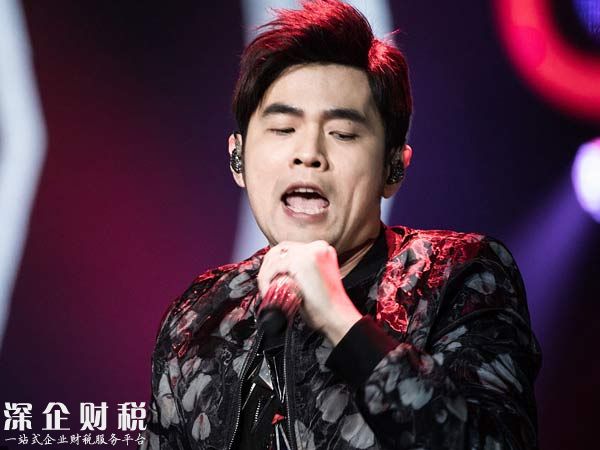 周杰倫二胎兒子照片曝光昆凌生啦！