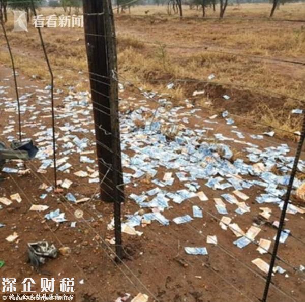 運(yùn)鈔車被劫匪炸開 將運(yùn)鈔員拽下車后才按下起爆器