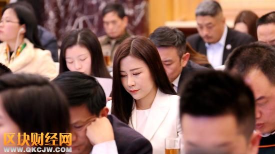 “兩會”人大代表建議設立企業(yè)家日