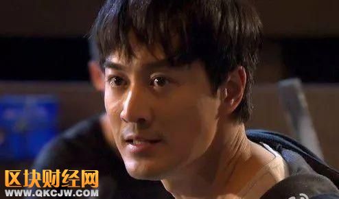 ▲《使徒行者》中，林峯飾演的爆Seed就是一個“艇仔”頭目，也被稱為“大艇”